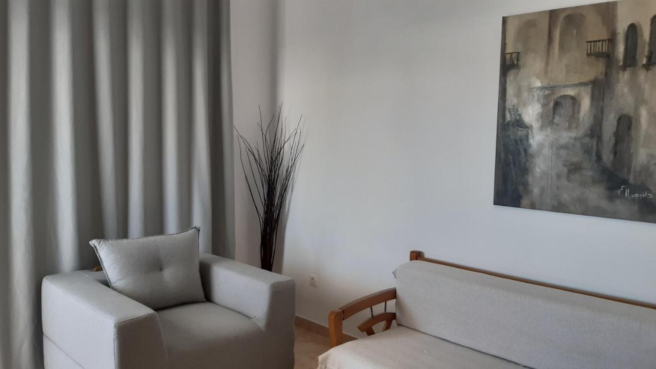 Matilda Milos - Cycladic Living Apartment Triovasálos Exterior foto