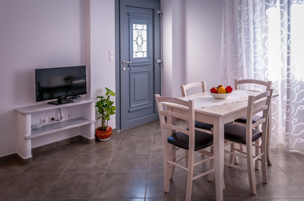 Matilda Milos - Cycladic Living Apartment Triovasálos Exterior foto