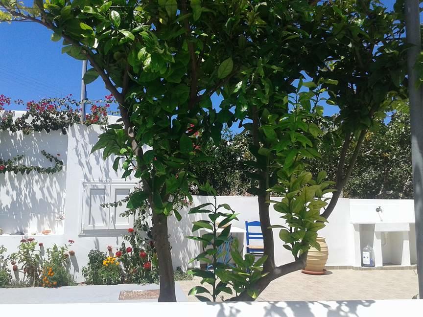 Matilda Milos - Cycladic Living Apartment Triovasálos Exterior foto